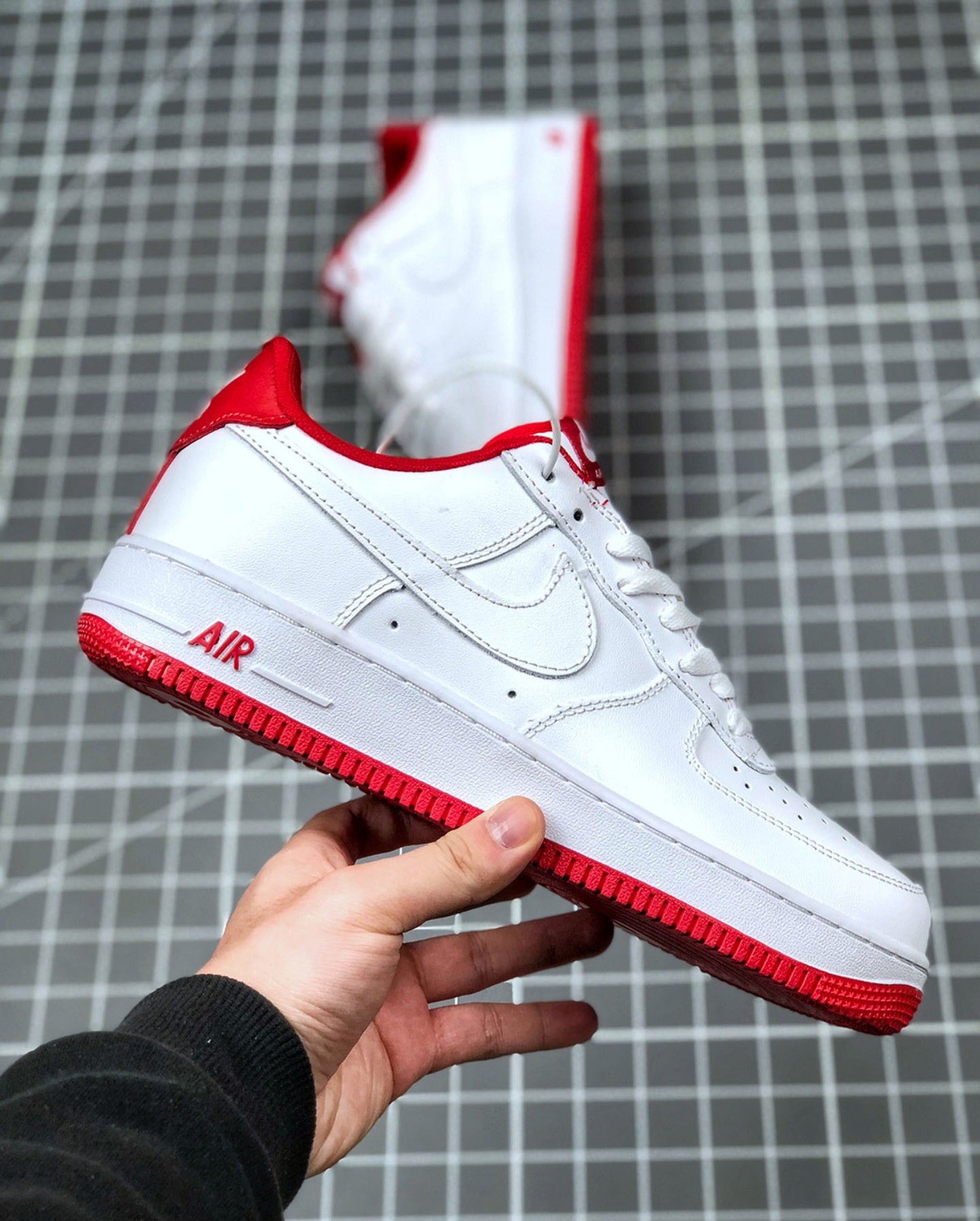 Nike Air Force 1 Low White "University Red"